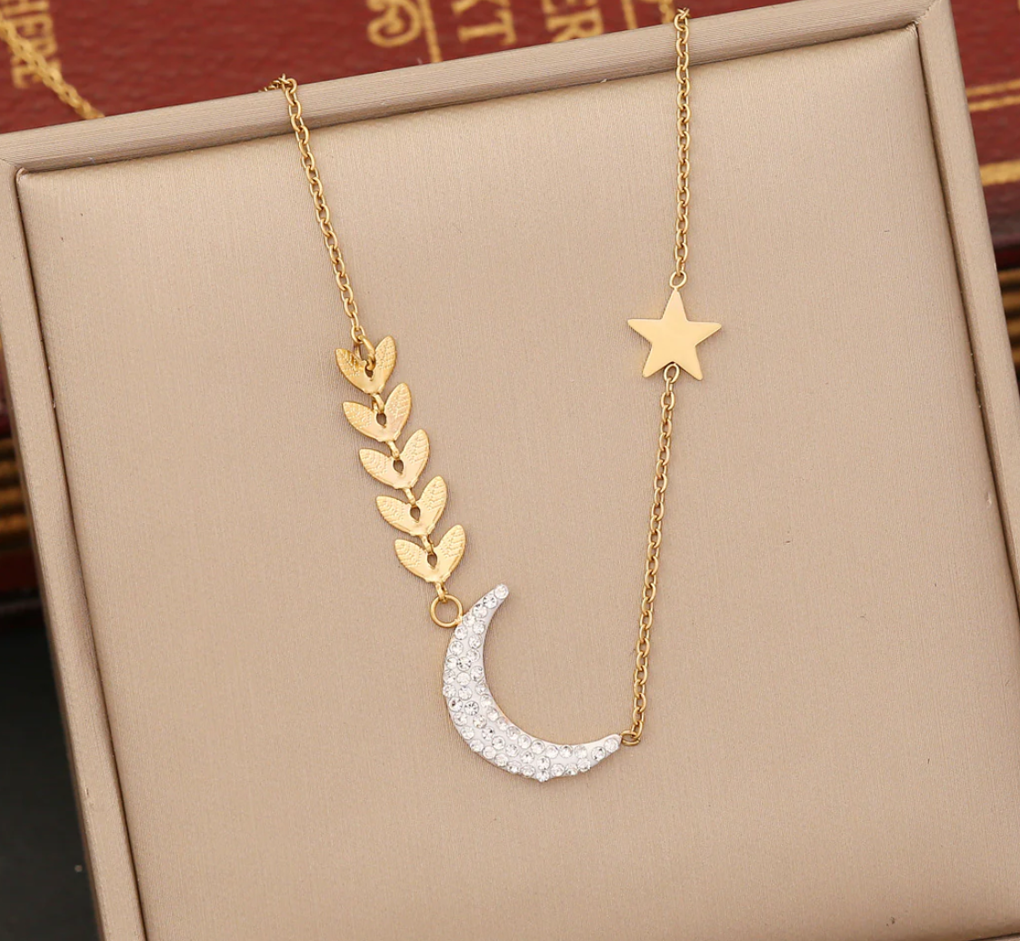 Celestial Harmony Necklace – Moon, Star & Laurel Design