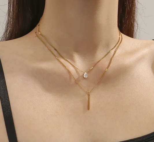 Minimalist Layered Gold Necklace – Teardrop Rhinestone & Bar Pendant